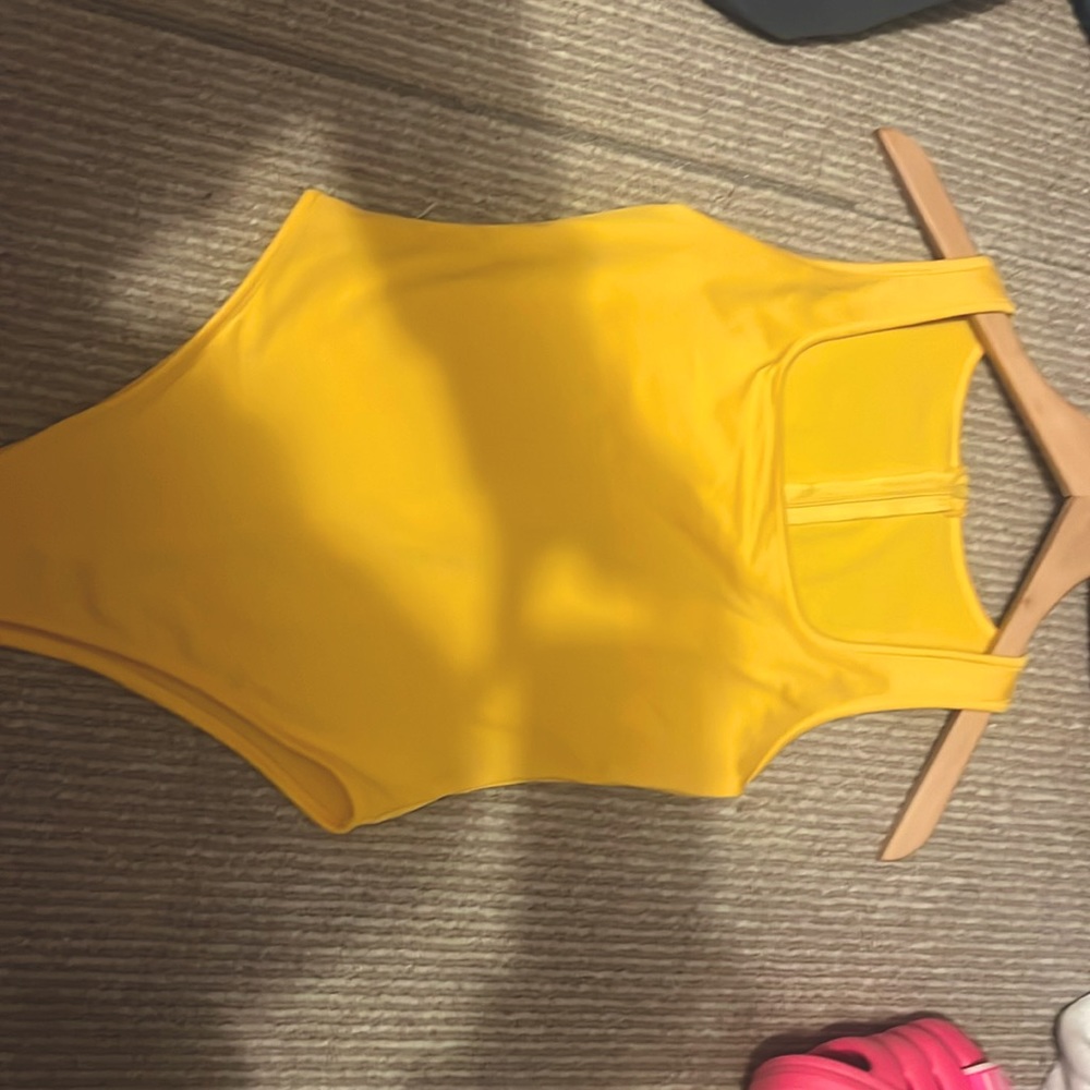 Yellow bodysuit size: S